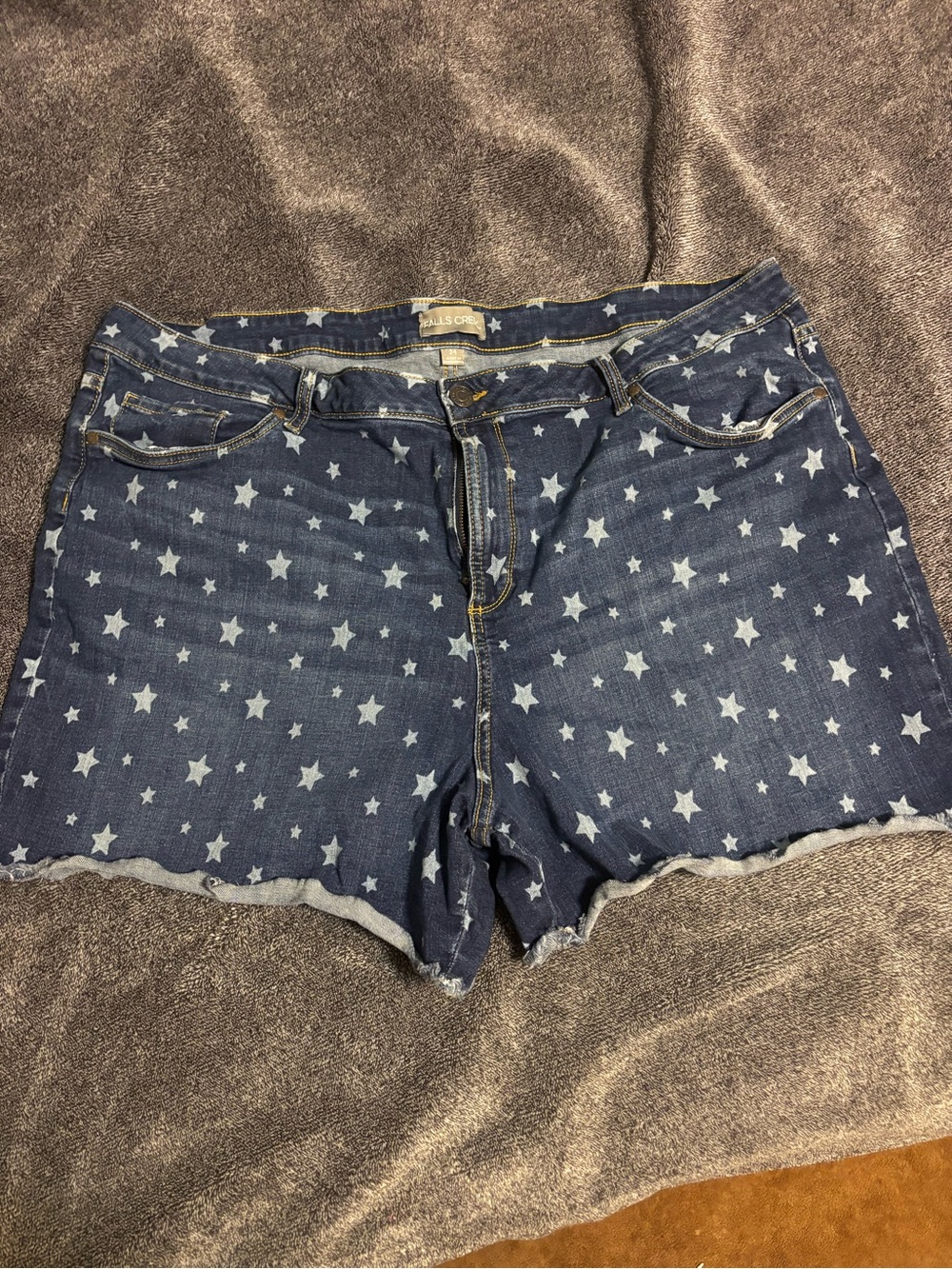 New Falls Creek Star-Print Stretchy Denim Shorts